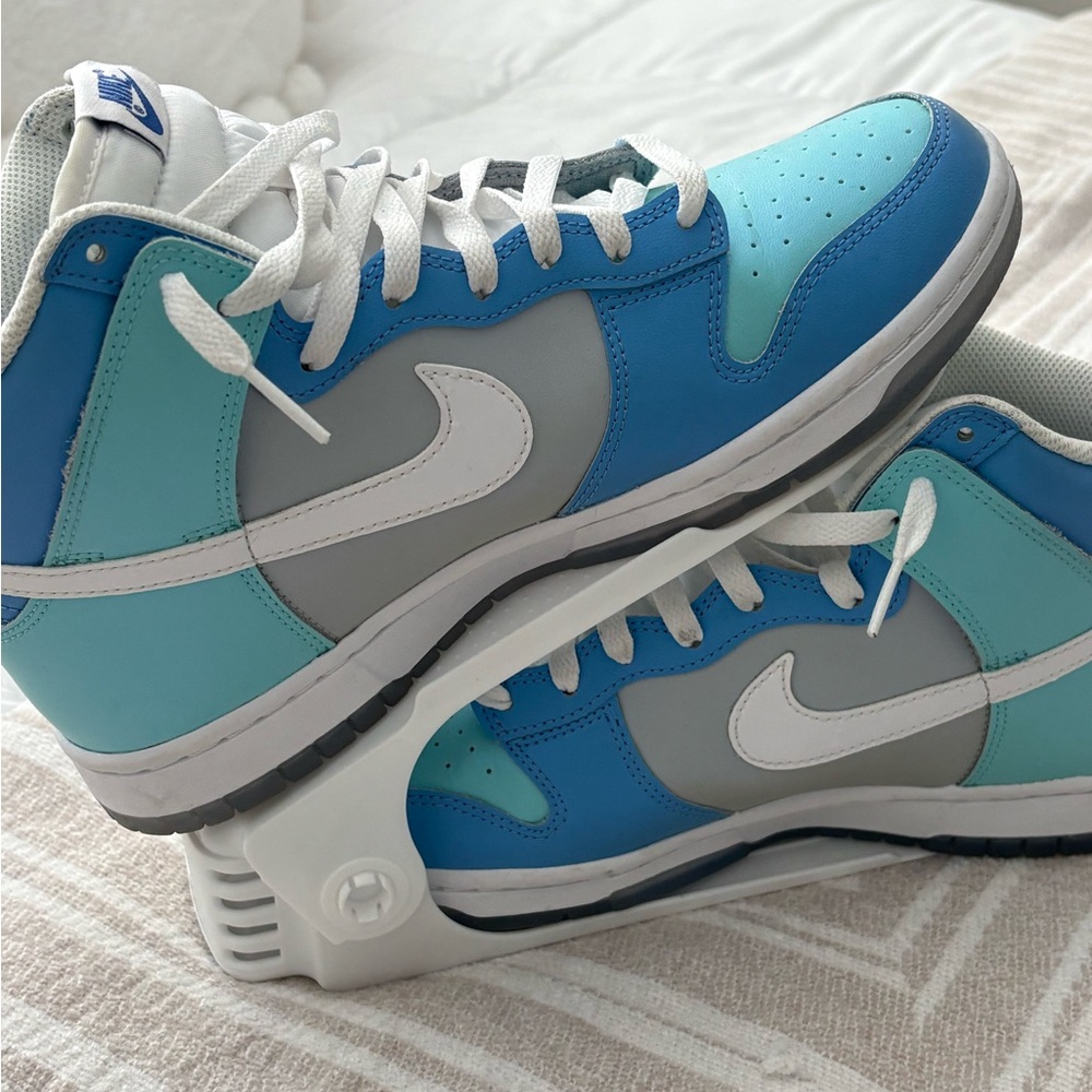 Nike Dunk Low-Top Sneakers in Teal, Aqua & Gray